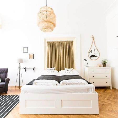 Friday Songs Apartment Prague Exterior photo