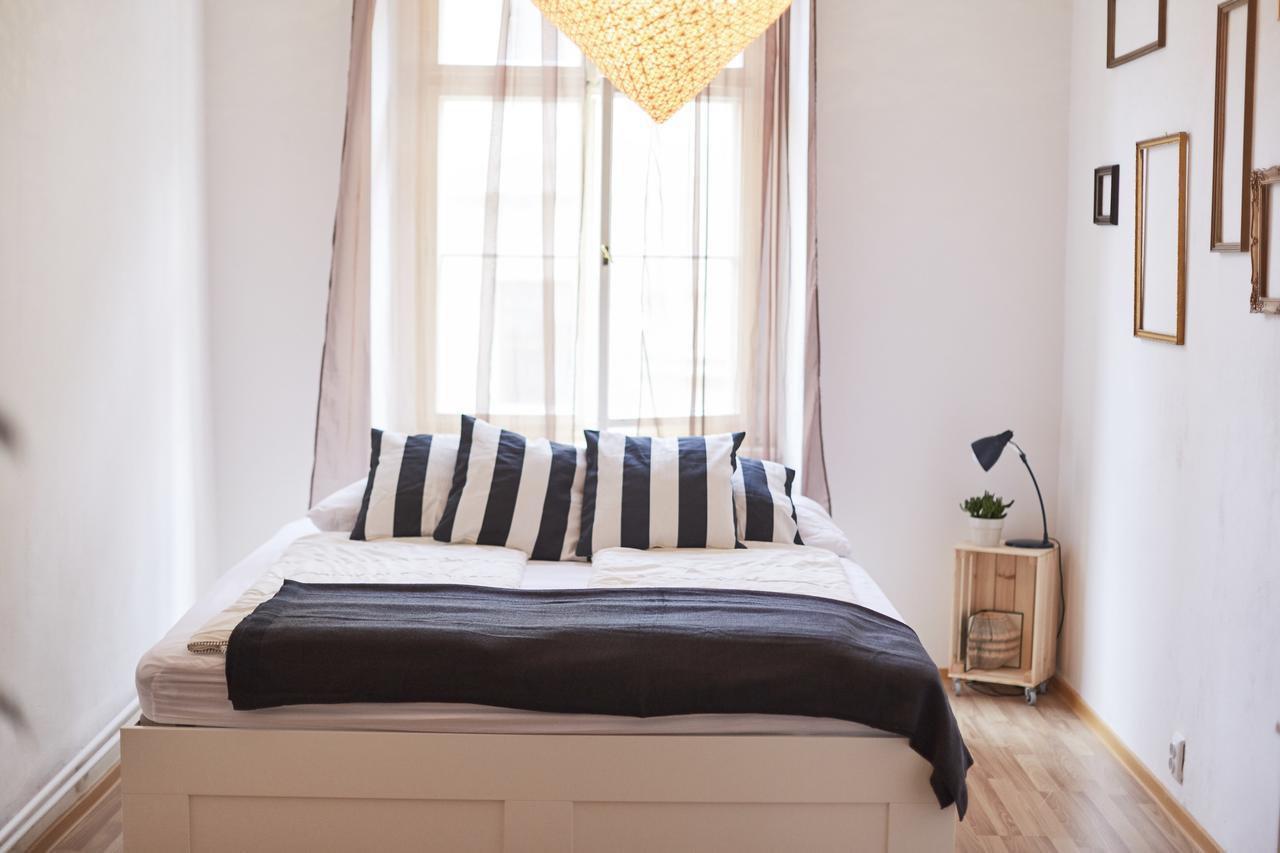 Friday Songs Apartment Prague Exterior photo